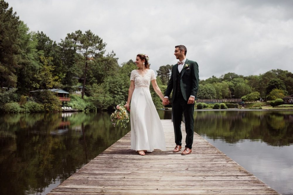 C + F – Un mariage écosensible au Domaine des Parenthèses Imaginaires en Dordogne.