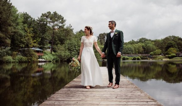 C + F – Un mariage écosensible au Domaine des Parenthèses Imaginaires en Dordogne.